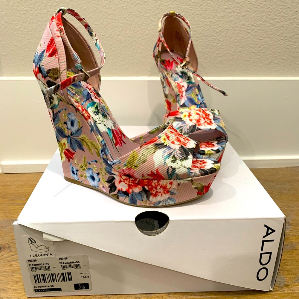 Just in time for summer! Never worn.